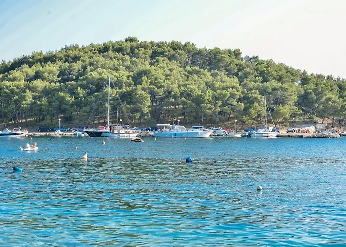 566-4 For 5 Pers In * Drage