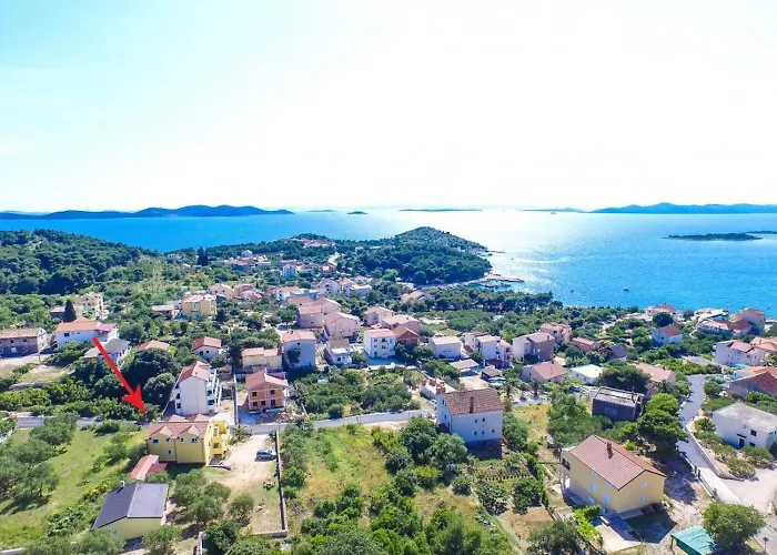 566-4 For 5 Pers In Drage