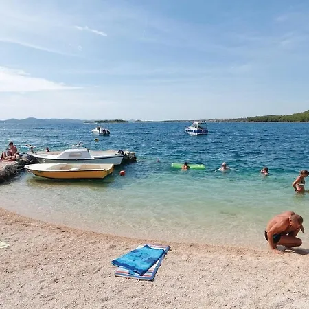 566-4 For 5 Pers In * 德拉格