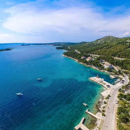 566-4 For 5 Pers In Appartement Drage