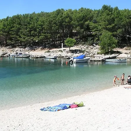 566-4 For 5 Pers In 公寓