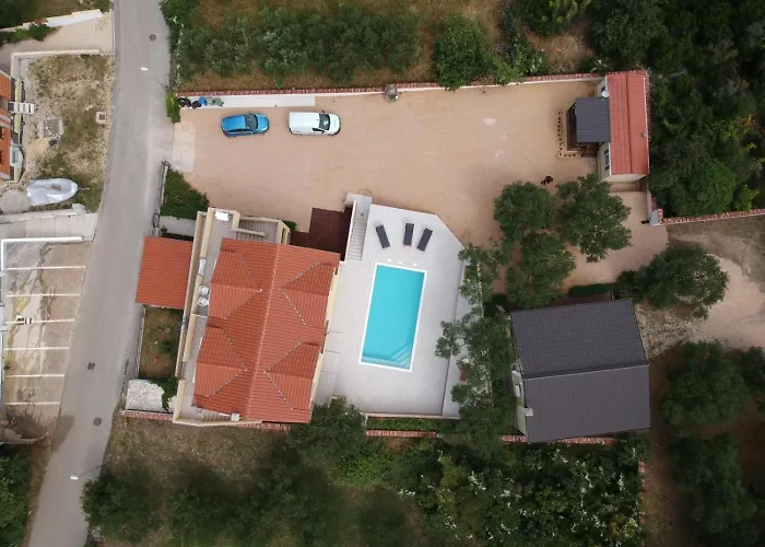 566-4 For 5 Pers In Appartement Drage